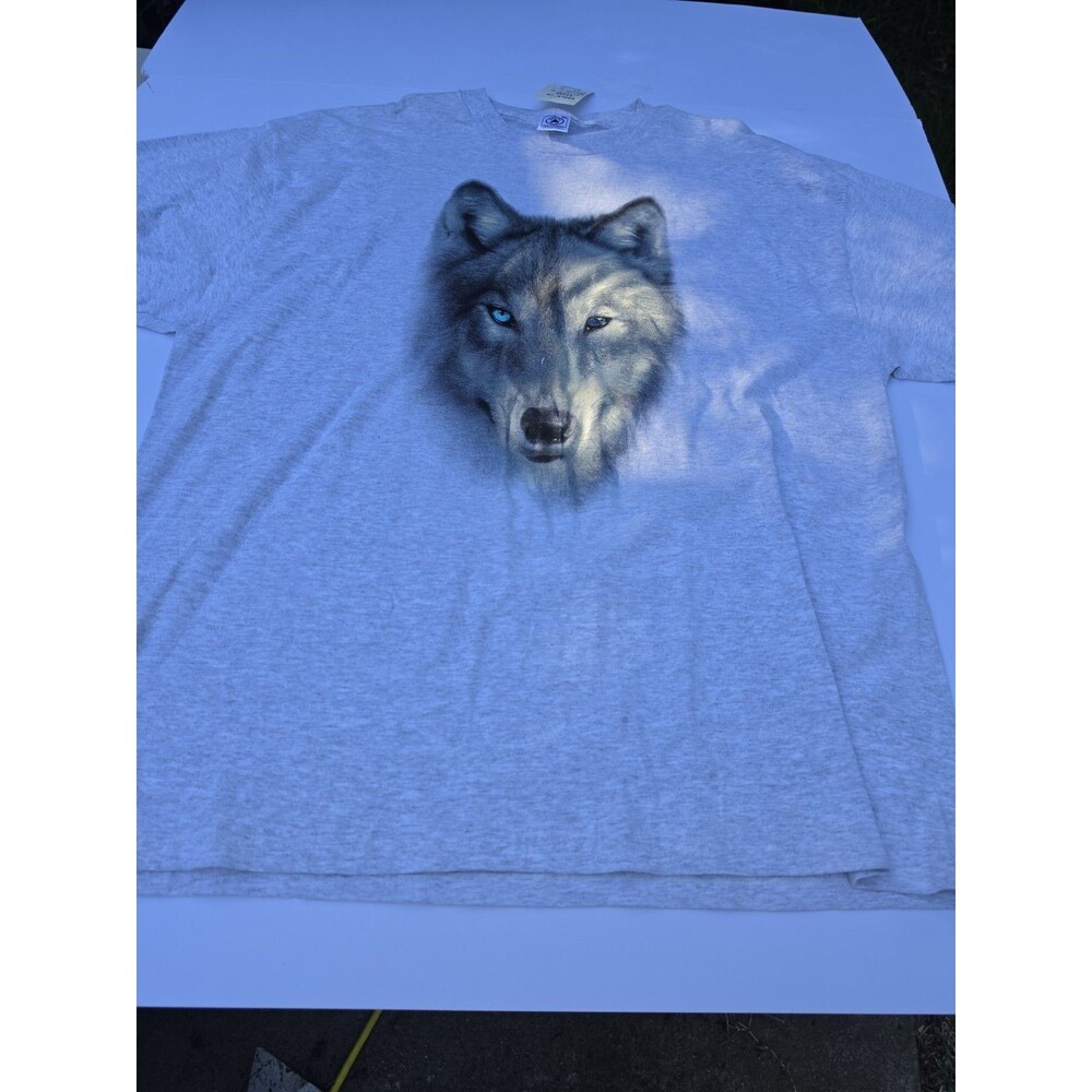 Vintage Wolf T-shirt On The Delta Pro Weight Tag Very Good Condition